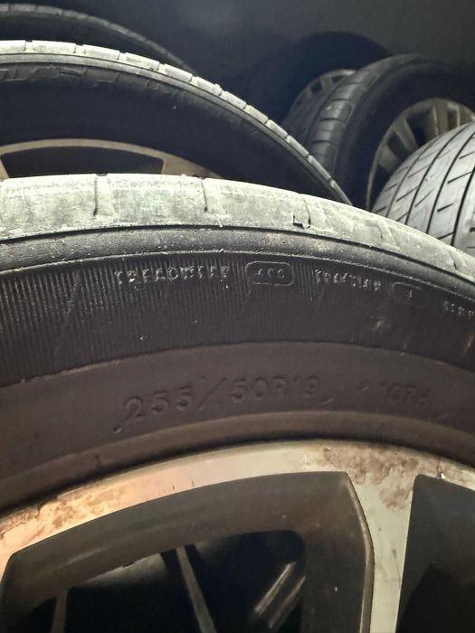 Jante BMW X5 X6 R19 255 50 19 de Iarna GoodYear / e70 e71 f15 f6