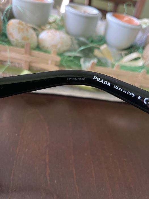 Готови за употреба очила с оригинална рамка на PRADA