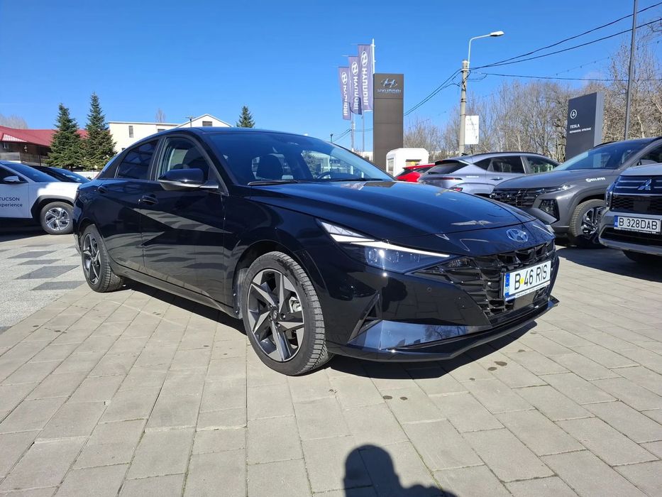 Hyundai Elantra ELANTRA 1.6 123CP CVT EXCLUSIVE NAVI IN Garantie inca 2 ani