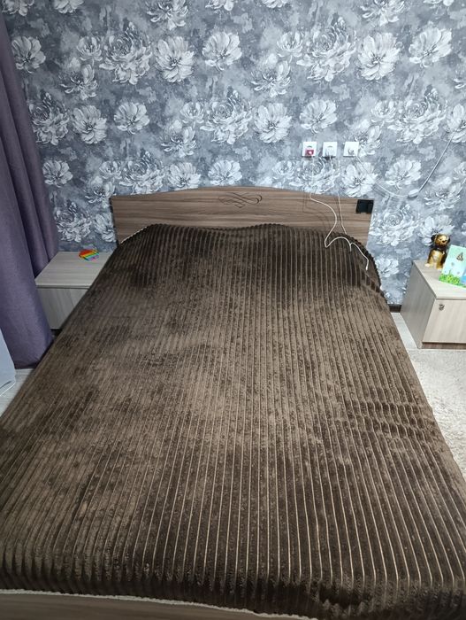 Продам Двухспальную кровать.