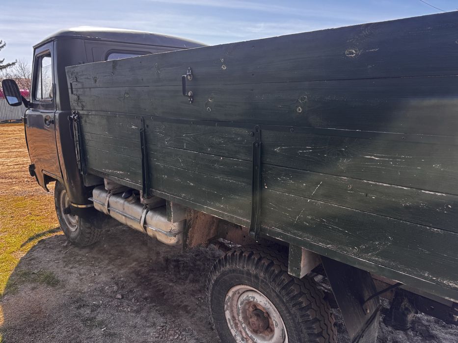 Продам УАЗ 33 03