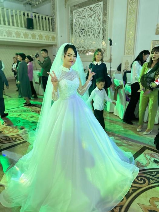 Свадебное платье