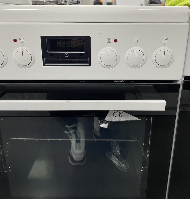 Свободностояща печка AEG 57 l  CCB5442CBW