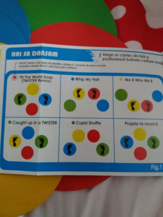 Joc twister dance Hasbro