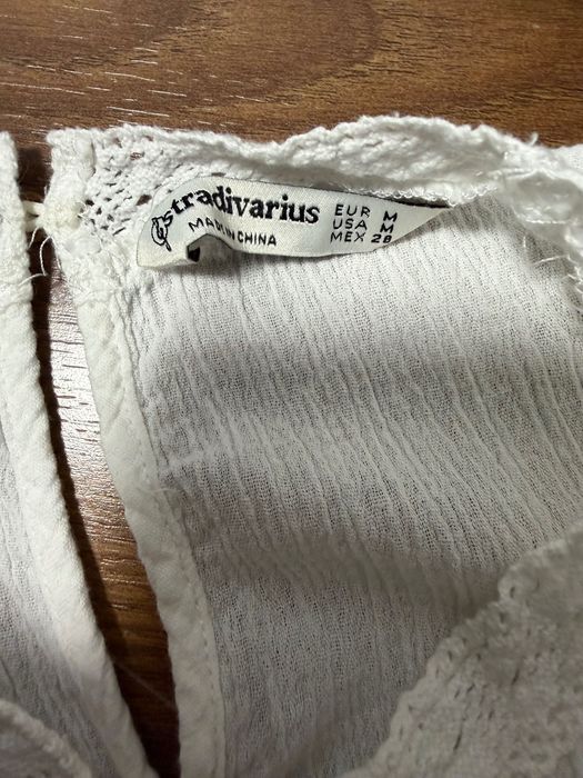 Дамски бял потник Stradivarius