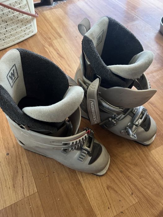 Ботинки горнолыжные Salomon 38р