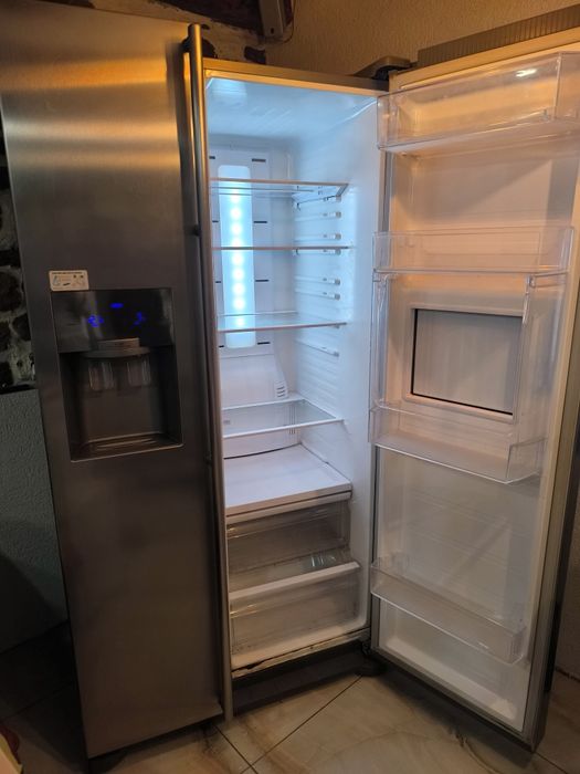 Хладилник+фризер Samsung Side-by-Side