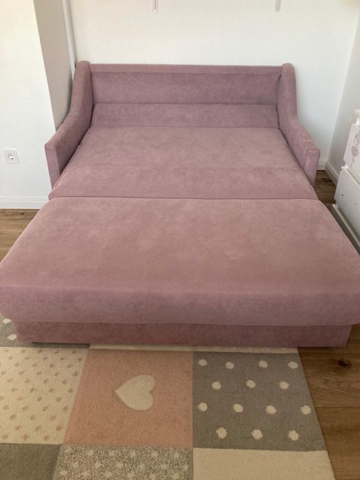 Vand canapea extensibila de 2 persoane