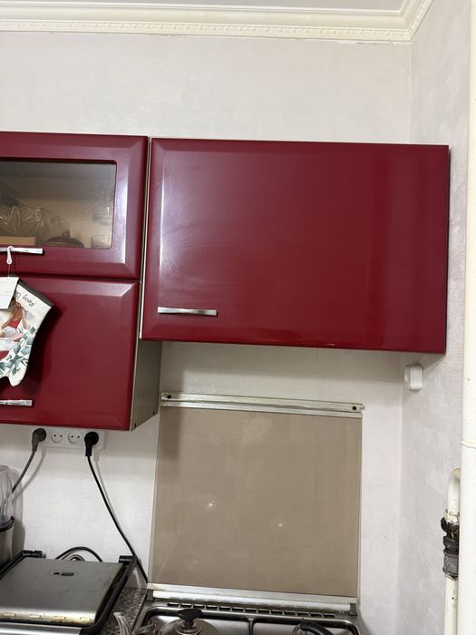 Прлдается кухонный гарнитур