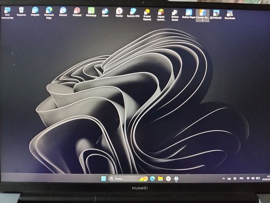продам ноутбук HUAWEI MateBook D 16