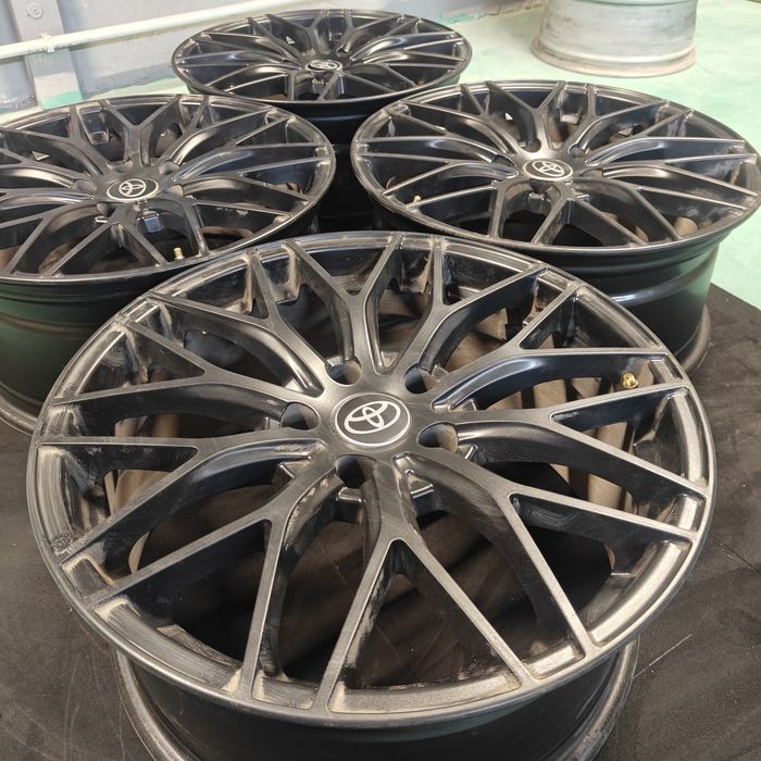 R18 PCD 5 *114,3 Комплект легкосплавных дисков