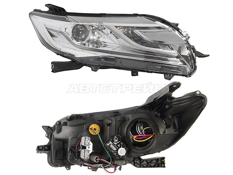 Фара Mitsubishi Pajero sport