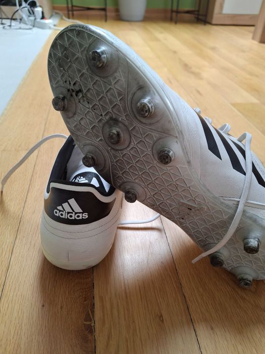 Футболни обувки Adidas