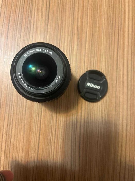 Aparat foto Nikon D3100 + grip, obiectiv 18-55mm