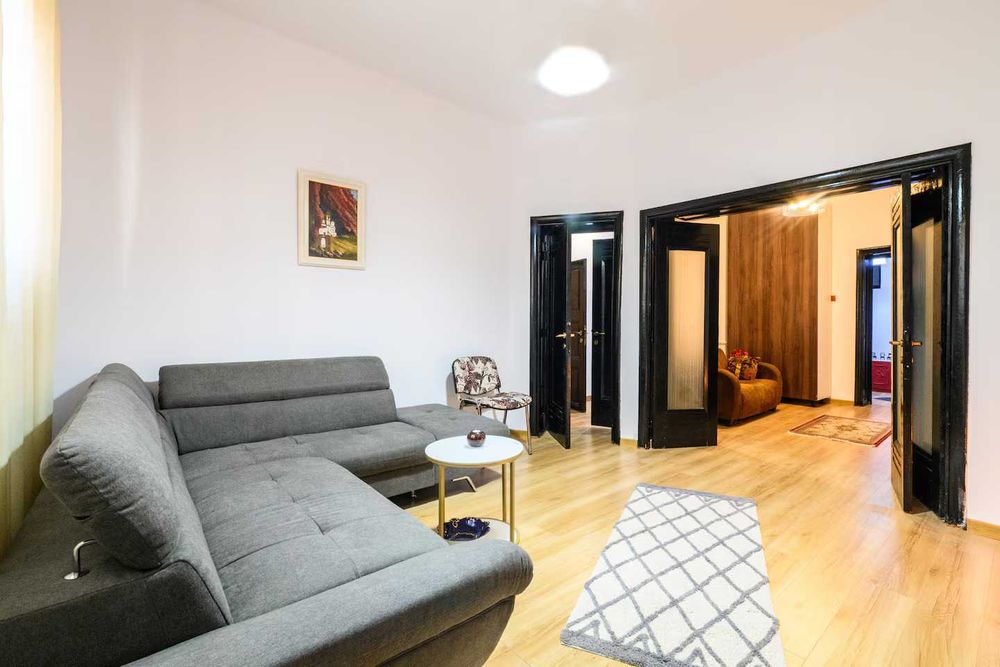 Apartament 3 camere de inchiriat
