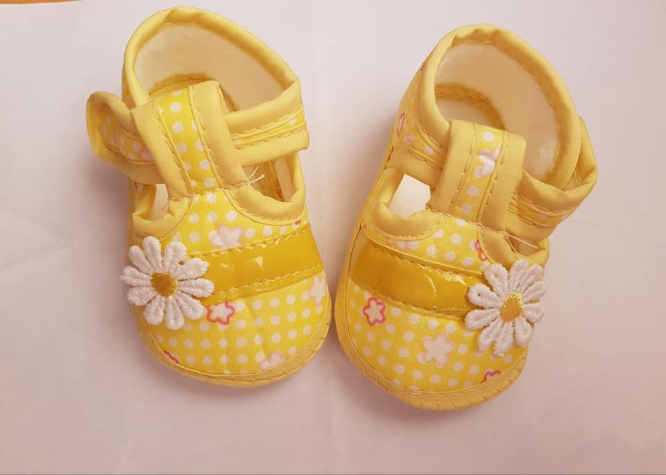 Бебешки буйки различни цветове и размери