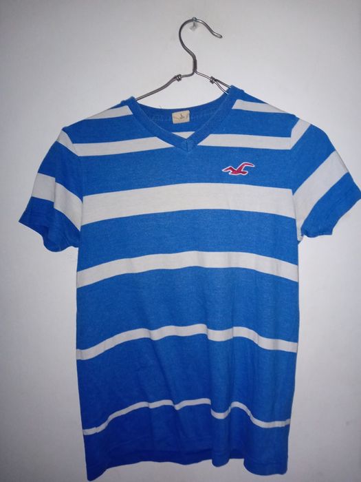 Tricouri Hollister