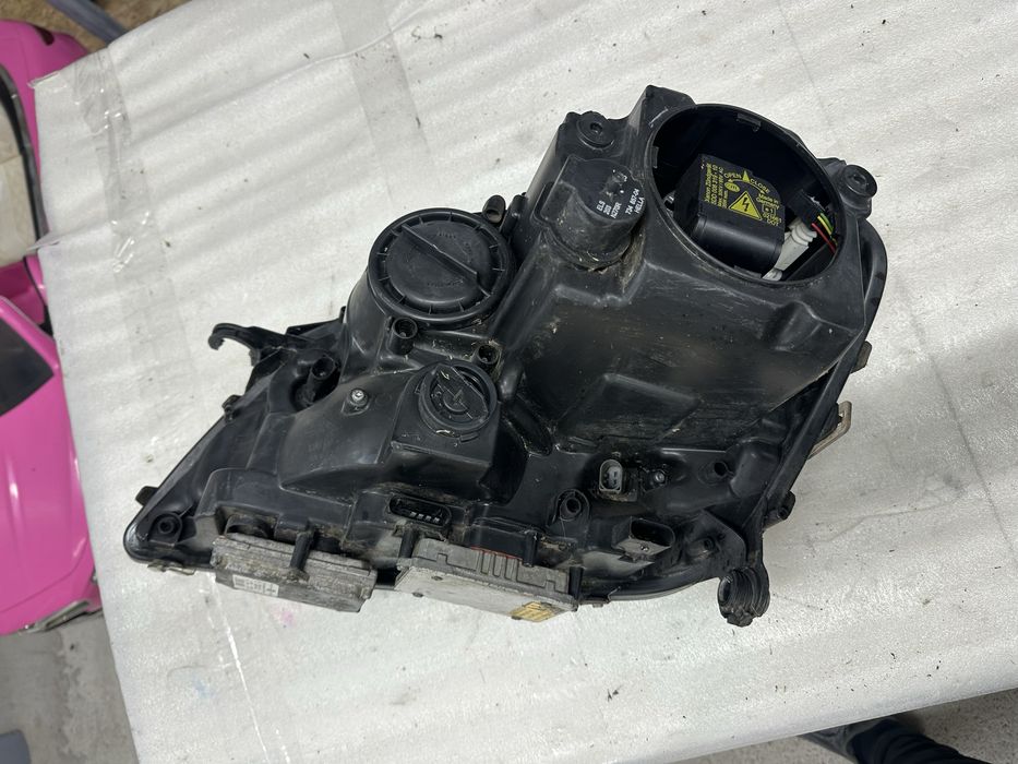 Far dreapta bi xenon mercedes ml w 164.