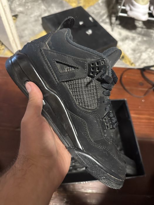 Jordan 4 black cat