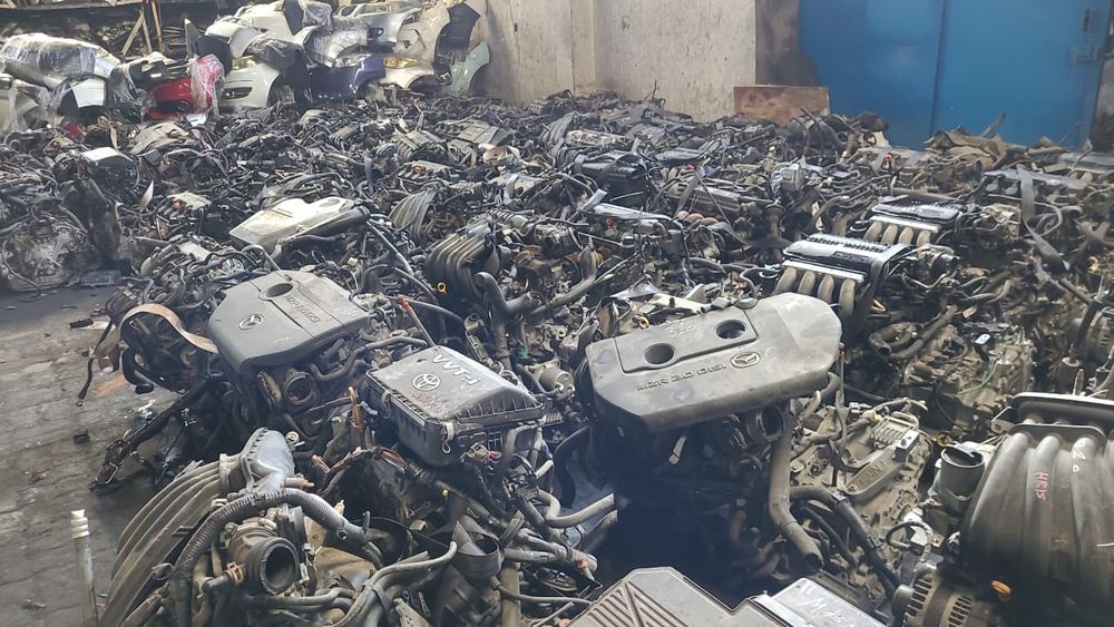 Двигатель мотор Тойота 2az