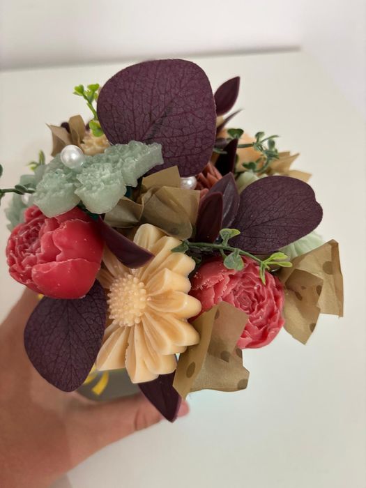 Aranjamente florale din ceara