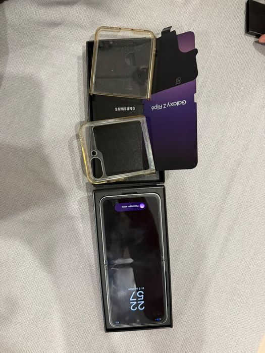 Samsung Galaxy Z Flip 6