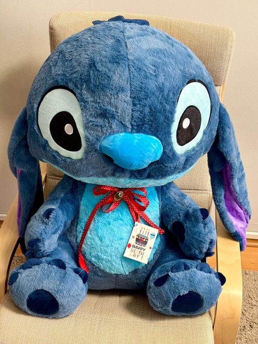 Stitch mare de pluș 90 cm + felicitare si punga cadou perfect pentru surpriză!