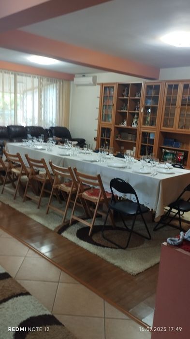 Vilă de închiriat pentru petreceri aniversări cu living spațios terasă