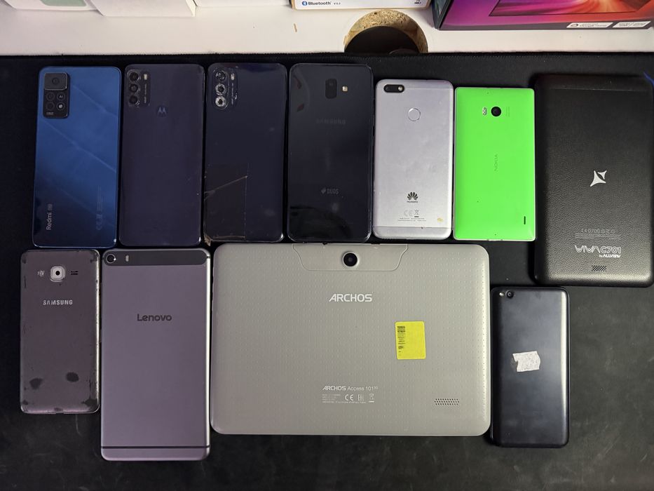 Vand Lot telefoane si tablete