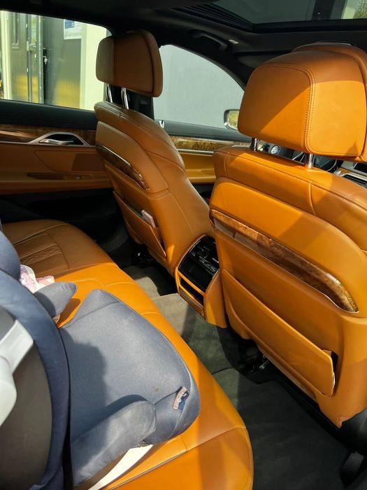 BMW Seria 7 2018 — imagine 4