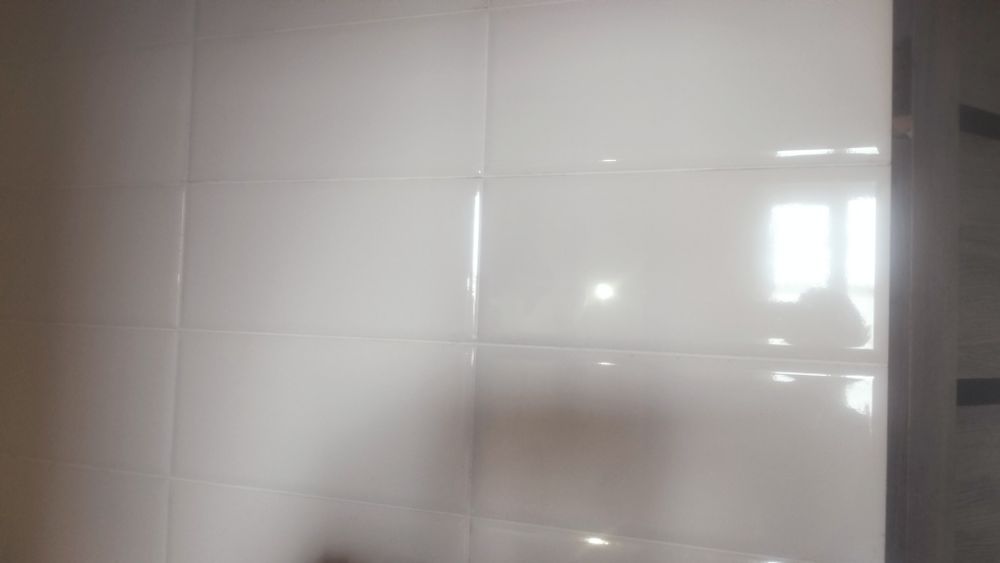 Кафель продам срочна