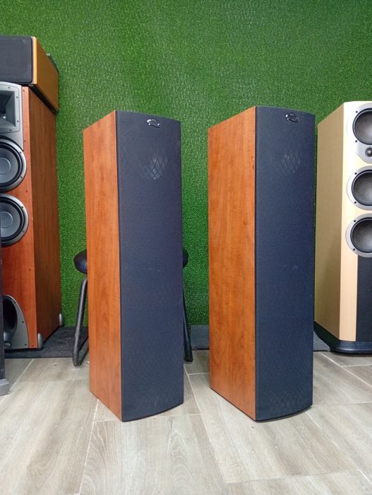 Тонколони KEF Uni-Q Q-55