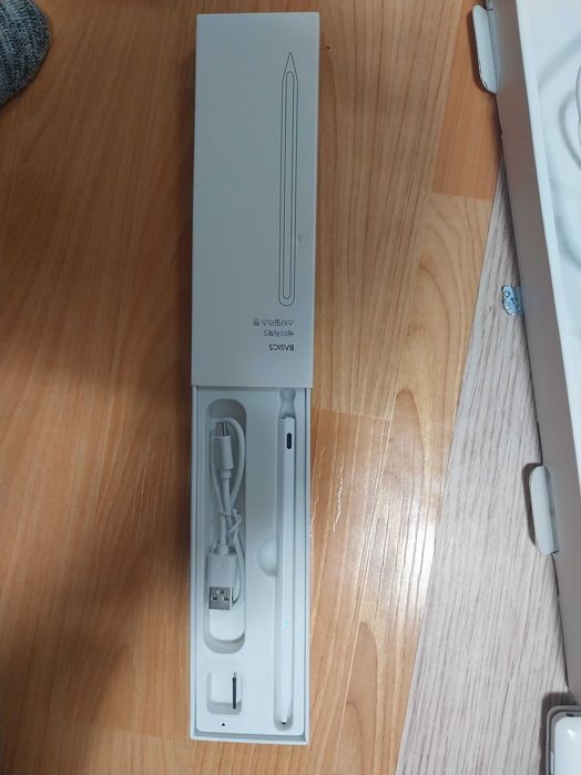 Basics Book 14 N-series TOUCH + PEN Sotiladi