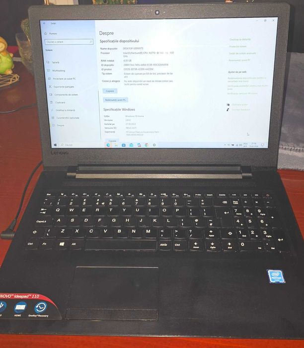 Vand Laptop Lenovo Ideapad 110 + geanta laptop Aha CADOU
