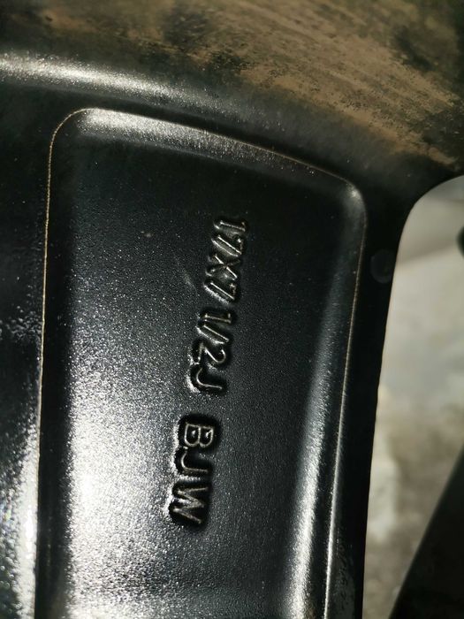 Джанти Орг. Toyota Corolla HIBRID 5.114.3 R17 et 40 j7