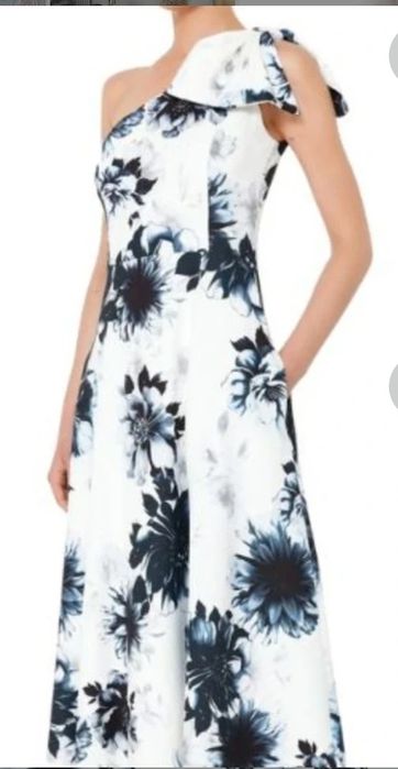 Rochie premium pe umăr