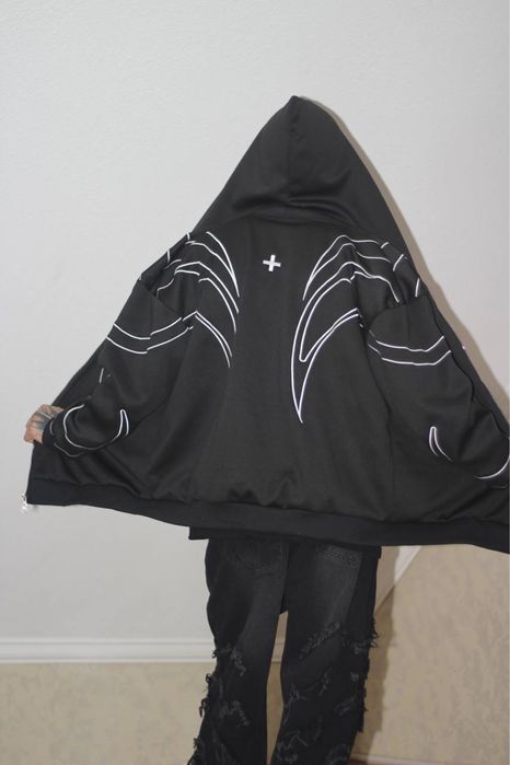 Продаи новые толстовки