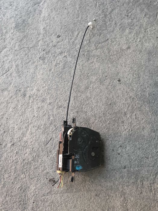 Брава за багажник БМВ Ф01 730