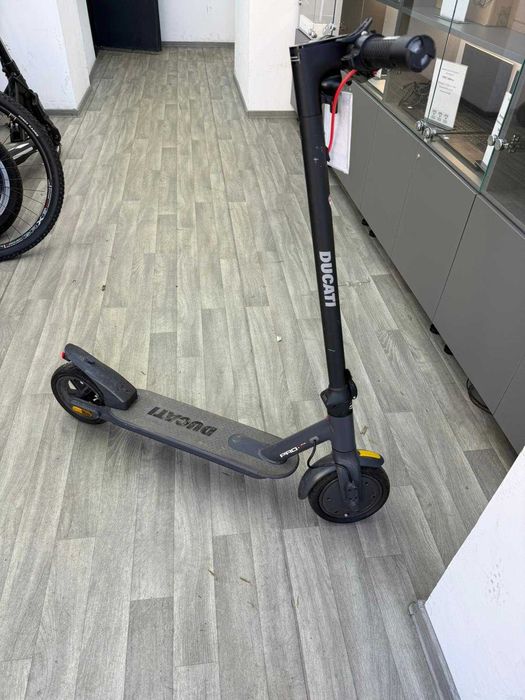 Trotineta Electrica Ducati