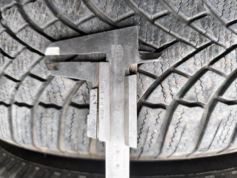 Bridgestone Blizzak 195/65/15