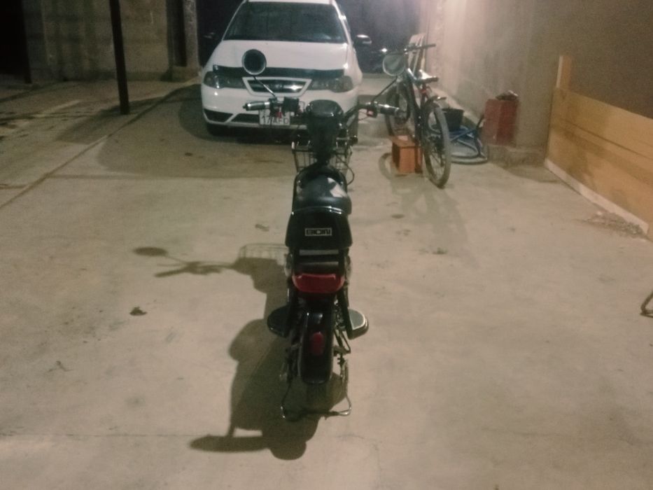 Продаются скутер sk8