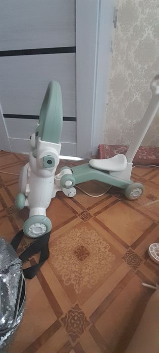 Толокар ходунки почти новые