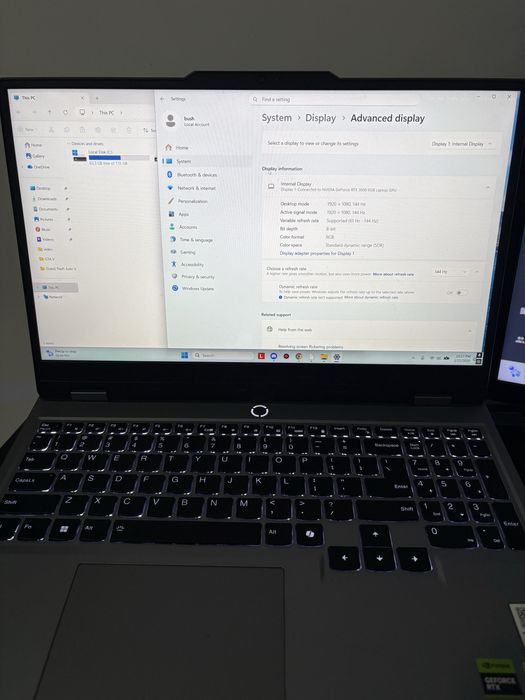 Laptop Lenovo Loq 15ARP9 cu RTX 3050