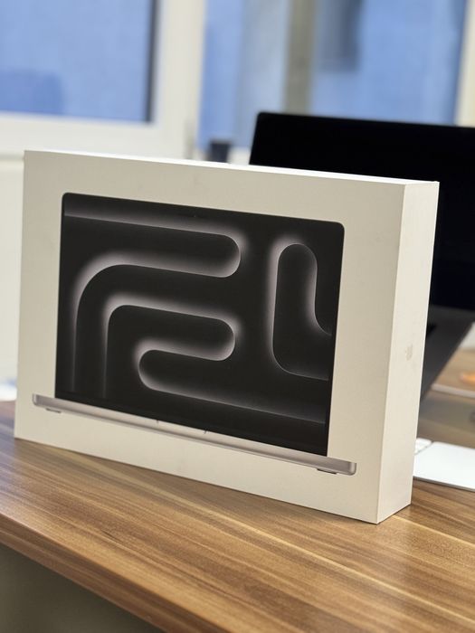 MacBook Pro 16 - inch / Apple M3 Pro Chip / 512 Gb / 18 Gb / Silver |