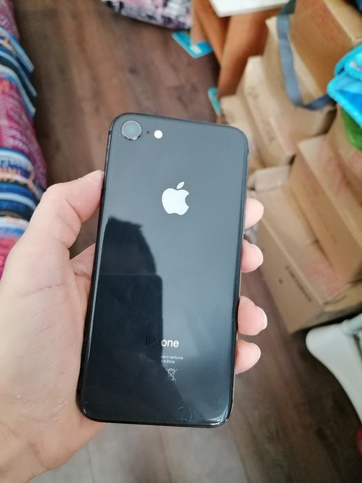 Продам айфон 8 15 к торг