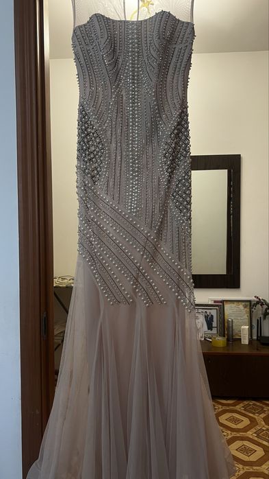 Вечернее платье