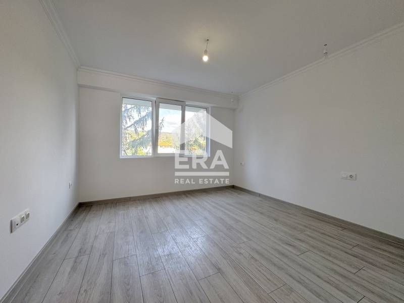 Продава се Тристаен апартамент в Варна, Левски - 83 кв.м за 2398 €/кв.м - Снимка #6