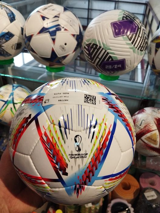 Футзальный мяч Adidas