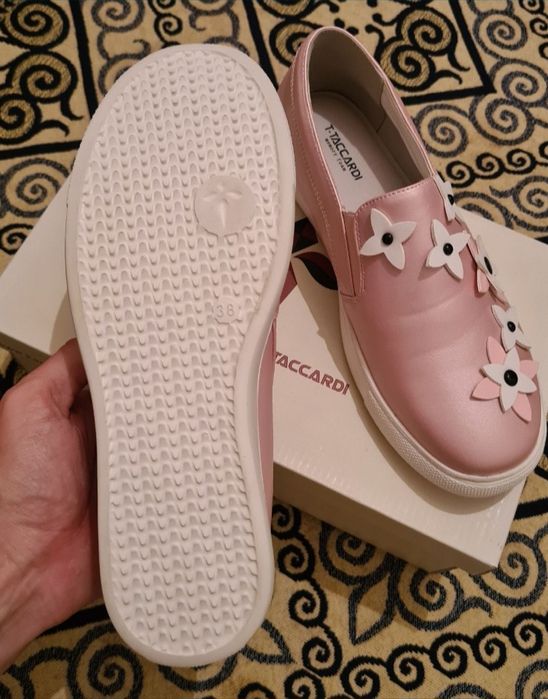 Женский слипоны легкие