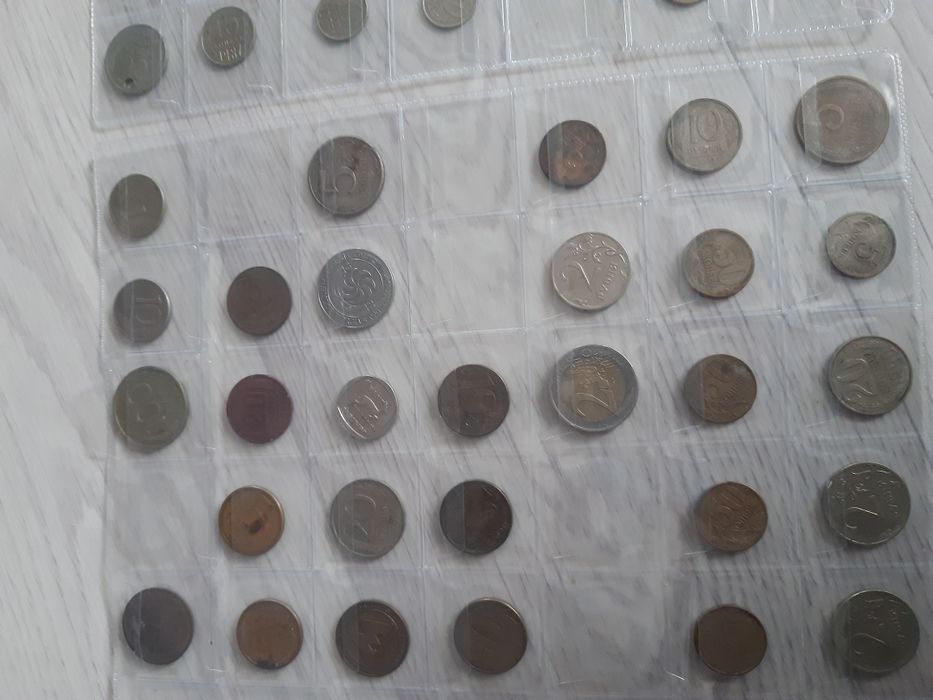 Монеты и бумажки разных стран